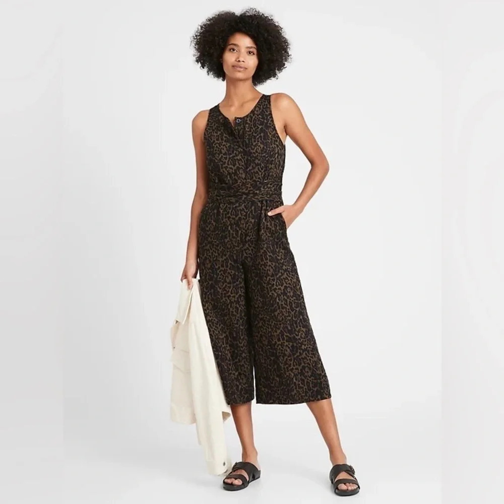 NWOT Banana Republic Linen Blend Wide Leg Crop Jumpsuit Animal Print Size 14